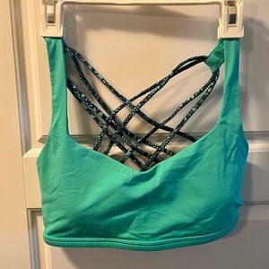 Lululemon free to be wild sports bra.